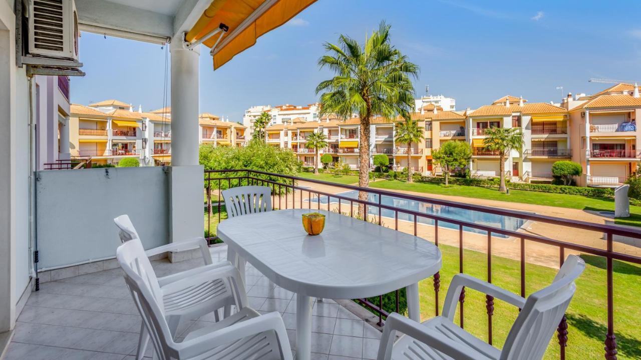 Serene Apartment W/ Balcony And Pool By Lovelystay Quarteira Exterior photo